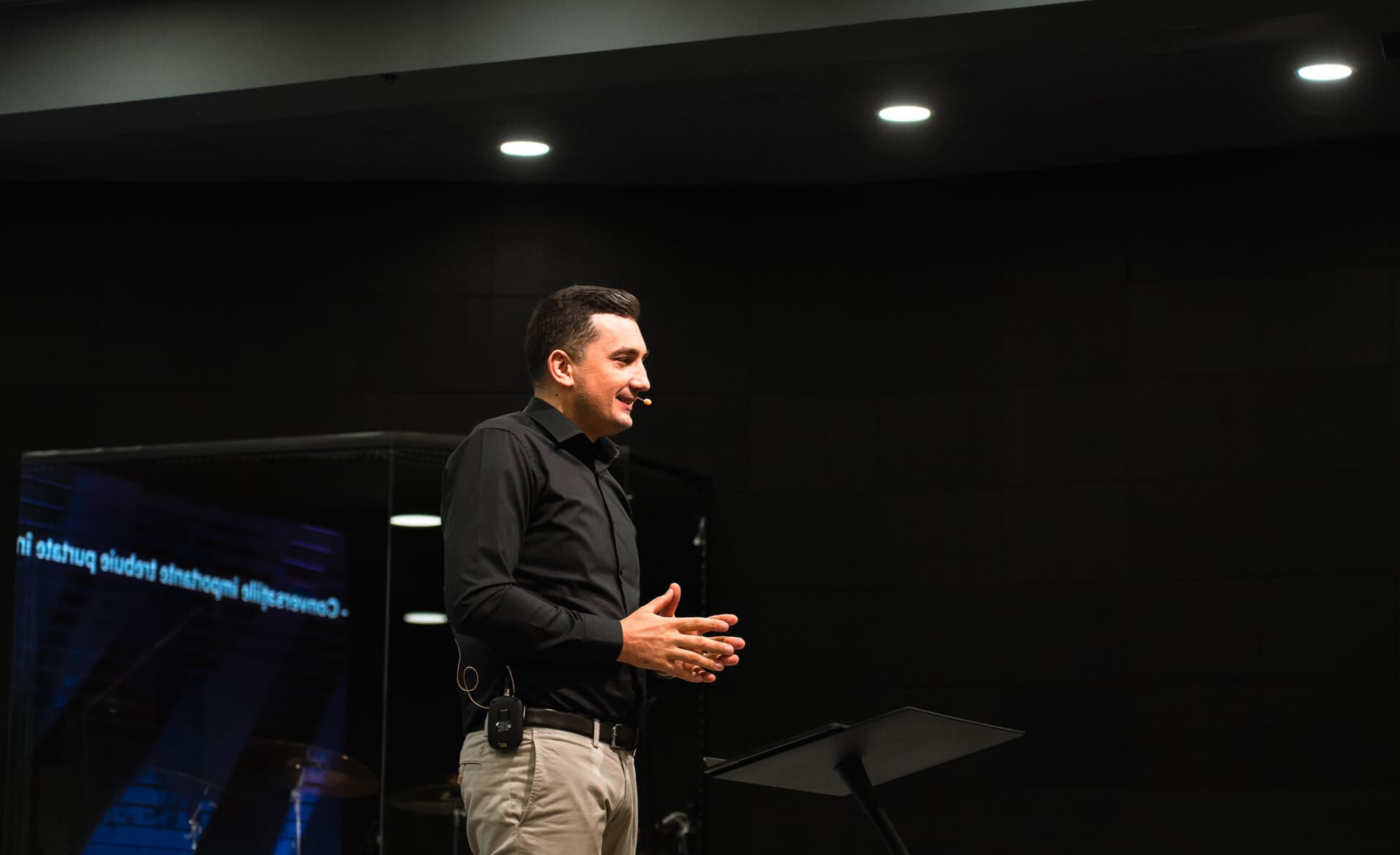 Dorel Coras, pastor